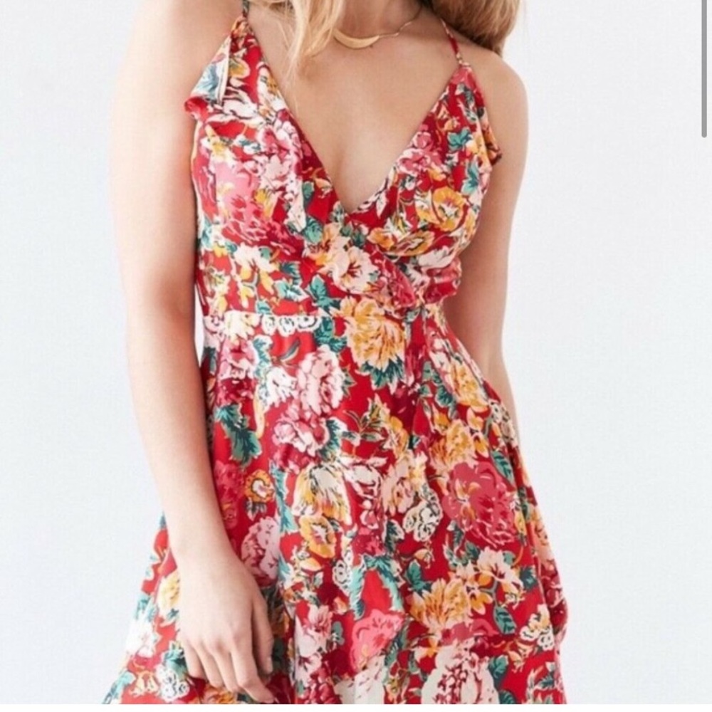 Urban Outfitters Kimchi Blue Sabrina Ruffle Red Floral Wrap Dress 6